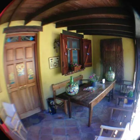 House With 4 Bedrooms In With Wonderful City View Enclosed Garden And Wifi Ferienhaus *
