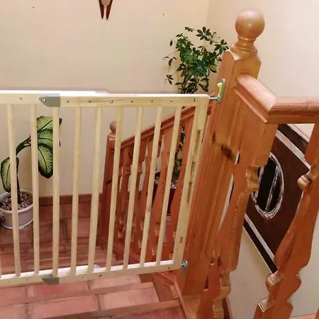 House With 4 Bedrooms In With Wonderful City View Enclosed Garden And Wifi